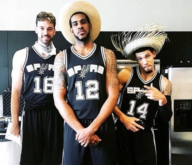 0-7到13-11！栋曼组合超级逆转德国，国乒新生代的心脏有多大？（从0-7到13-11！林诗栋／王曼昱神奇翻盘德国队，国乒新生代的抗压有多强？）