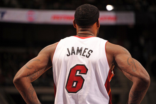 记者：申花队昨天傍晚抵达天津，出征的队伍中没有门将薛庆浩（记者：申花昨傍晚抵达天津，出征名单未见门将薛庆浩）