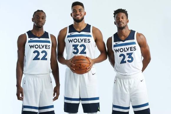 官方：张志雄获得中甲最佳青年球员，彭啸获中乙最佳青年球员（官宣：张志雄当选中甲最佳青年球员，彭啸荣膺中乙最佳青年球员）